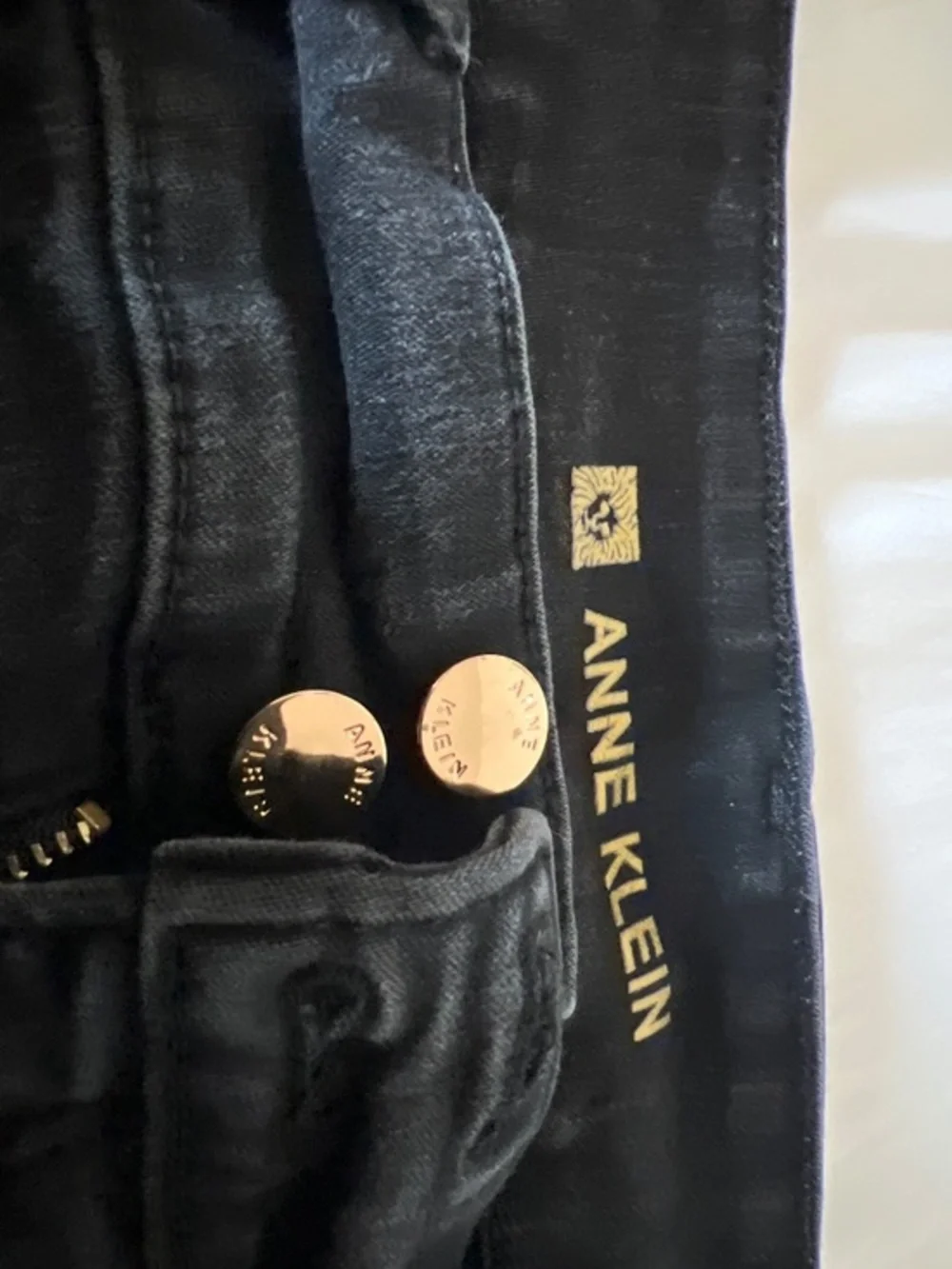Anne Klein Women’s 14 Black Jean